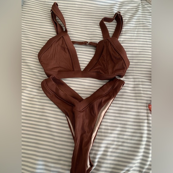 One one swimwear bikini set - Picture 1 of 3